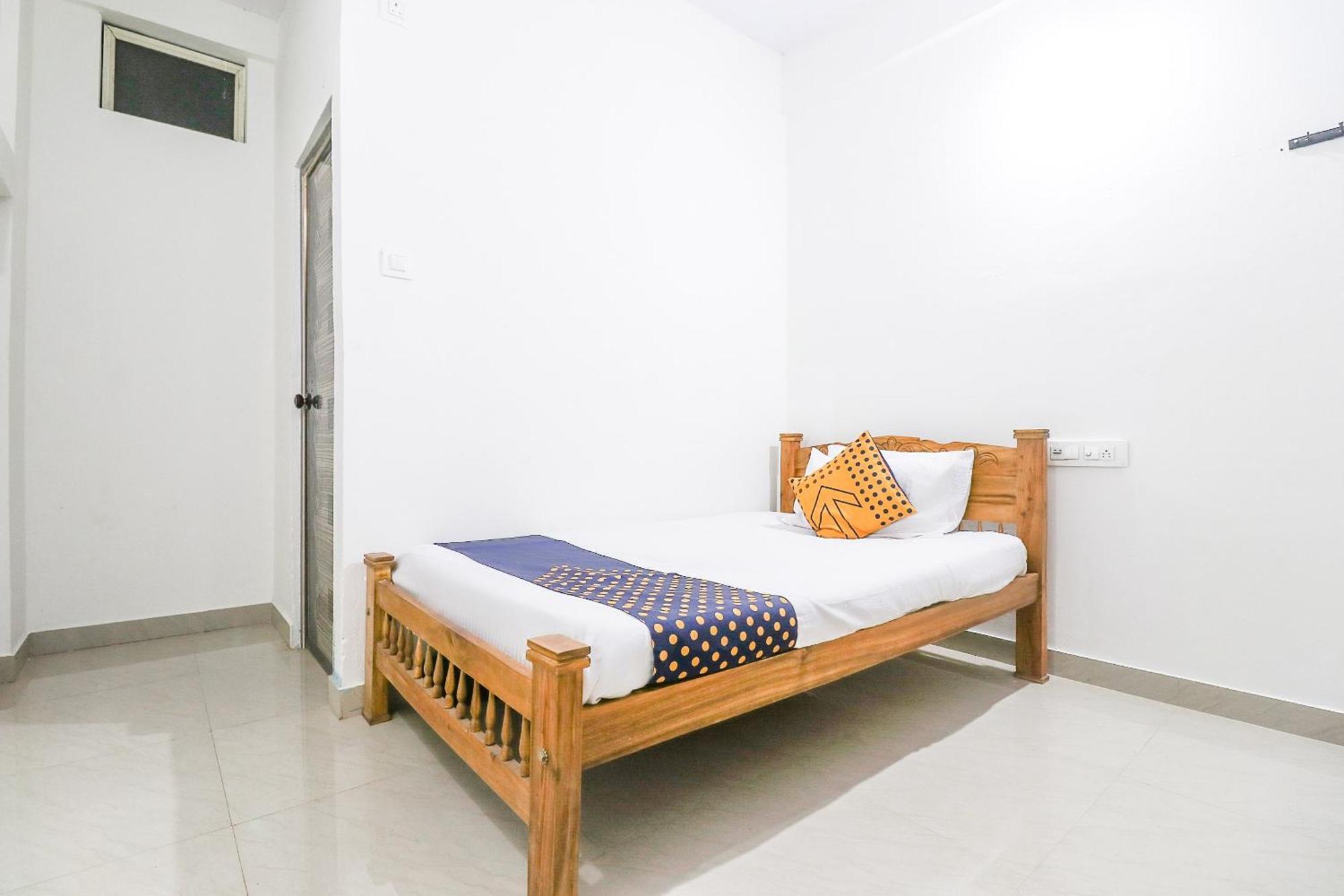 Spot On Rohini Inn Kadampuzha Kottakkal Екстериор снимка